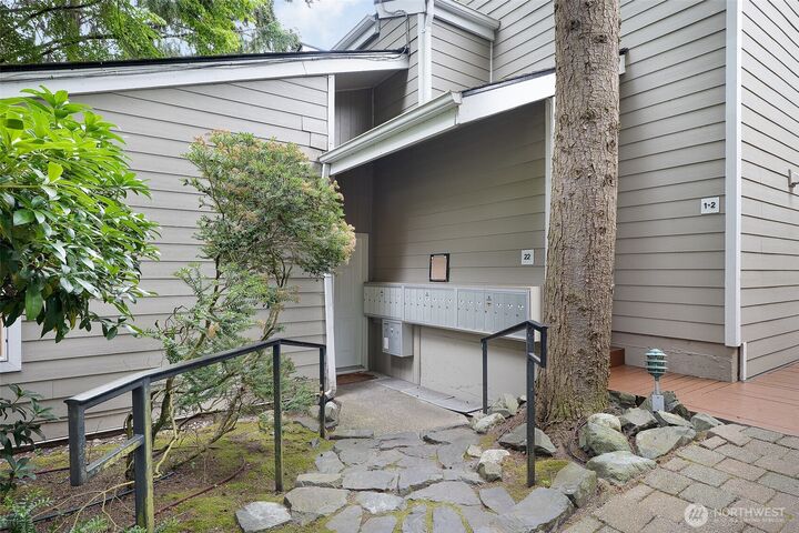 Property Photo: 7901 196th Street SW 22 WA 98026