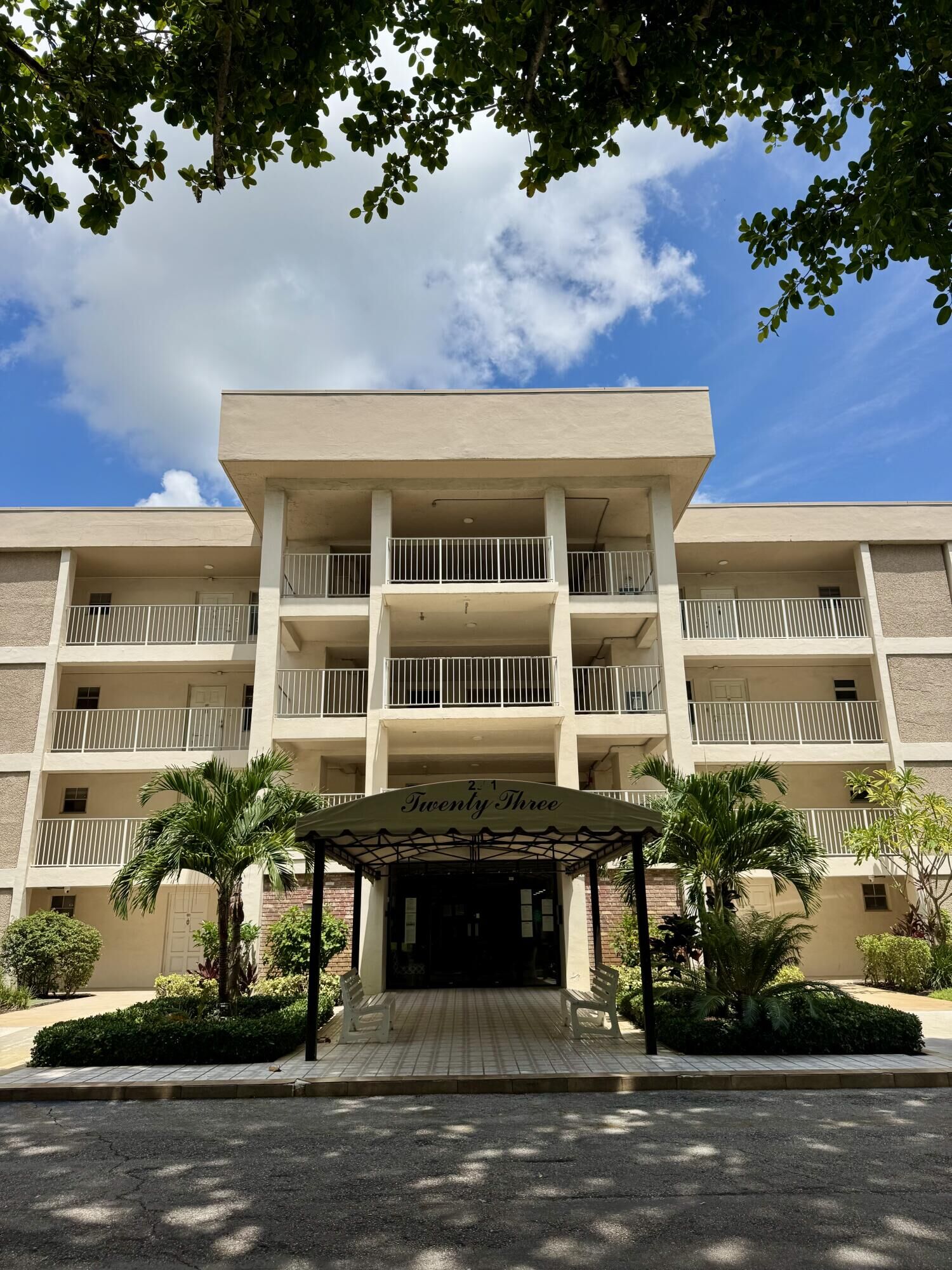Property Photo: 2601 S Course Drive 401 FL 33069