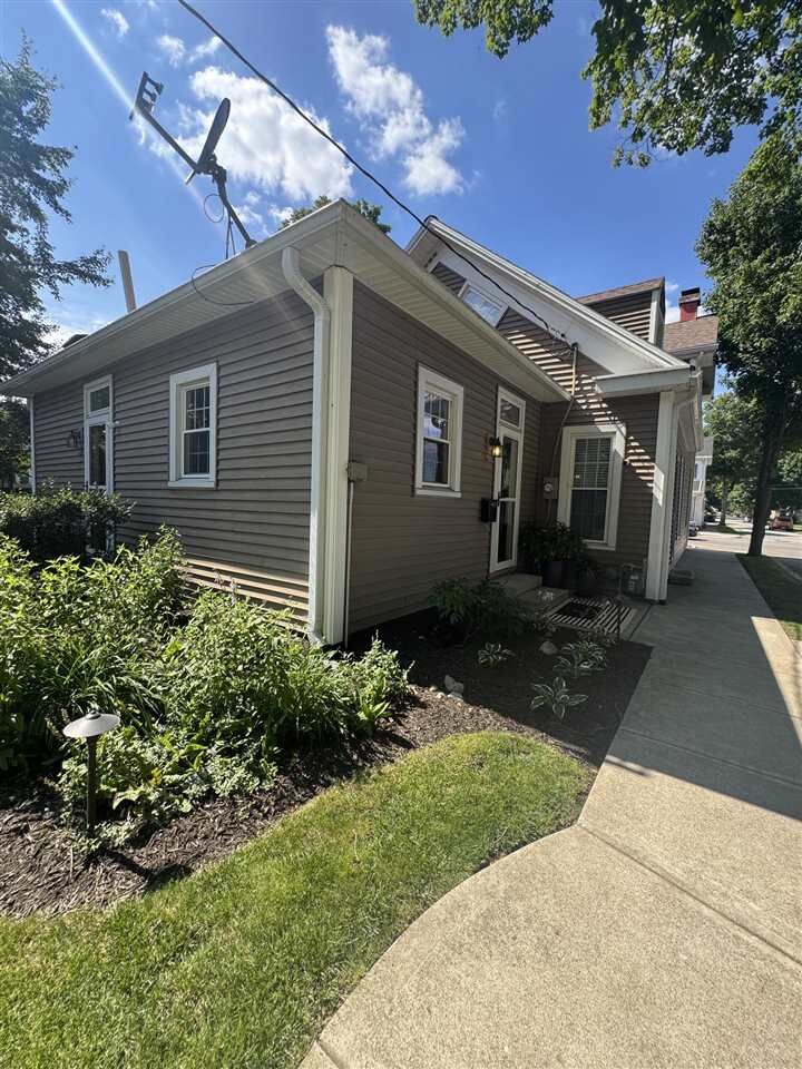 Property Photo:  199 E Main Street  IN 47346 