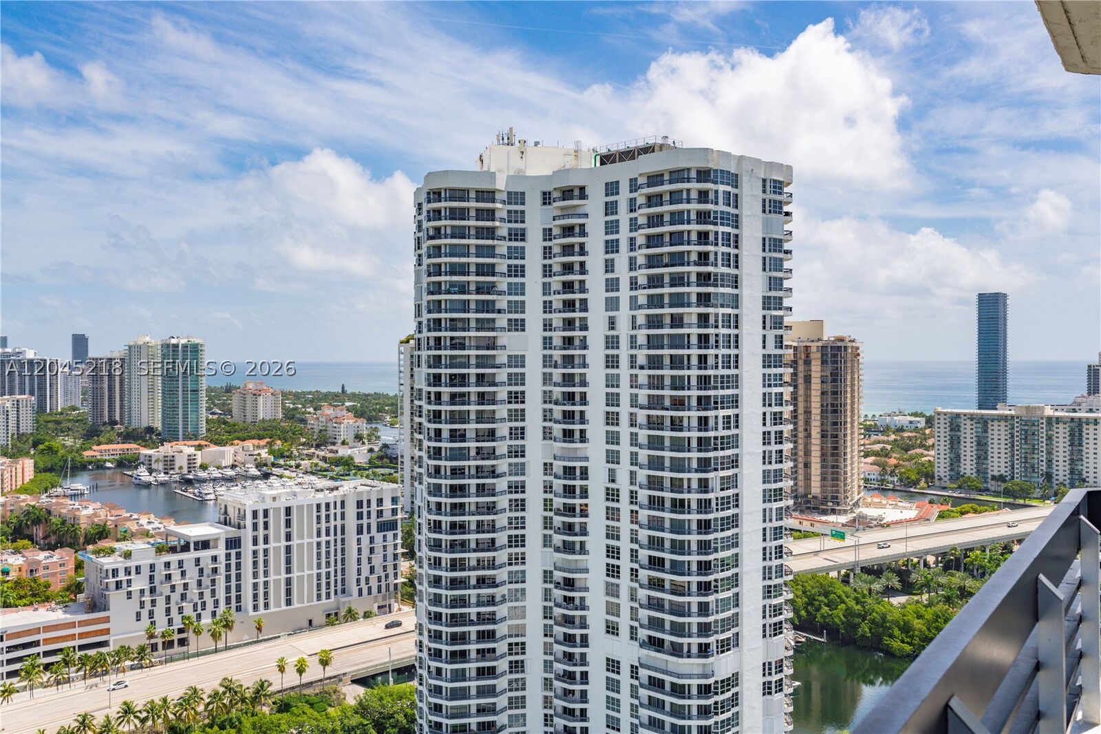 Property Photo:  3530 Mystic Pointe Dr 3206  FL 33180 