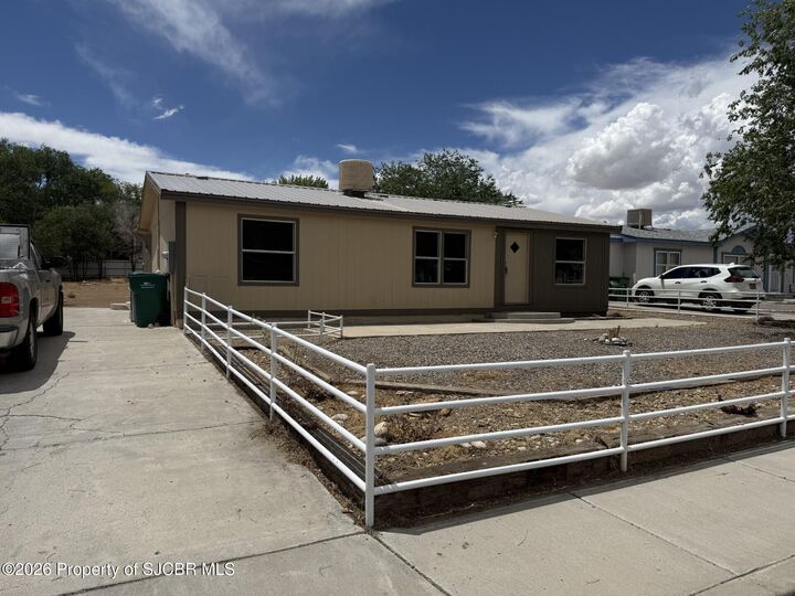 Property Photo:  1409 Anna Lane  NM 87401 