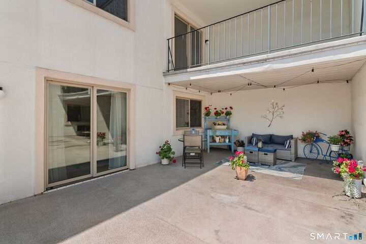 Property Photo: 34 Crescent Street 1D CT 06902