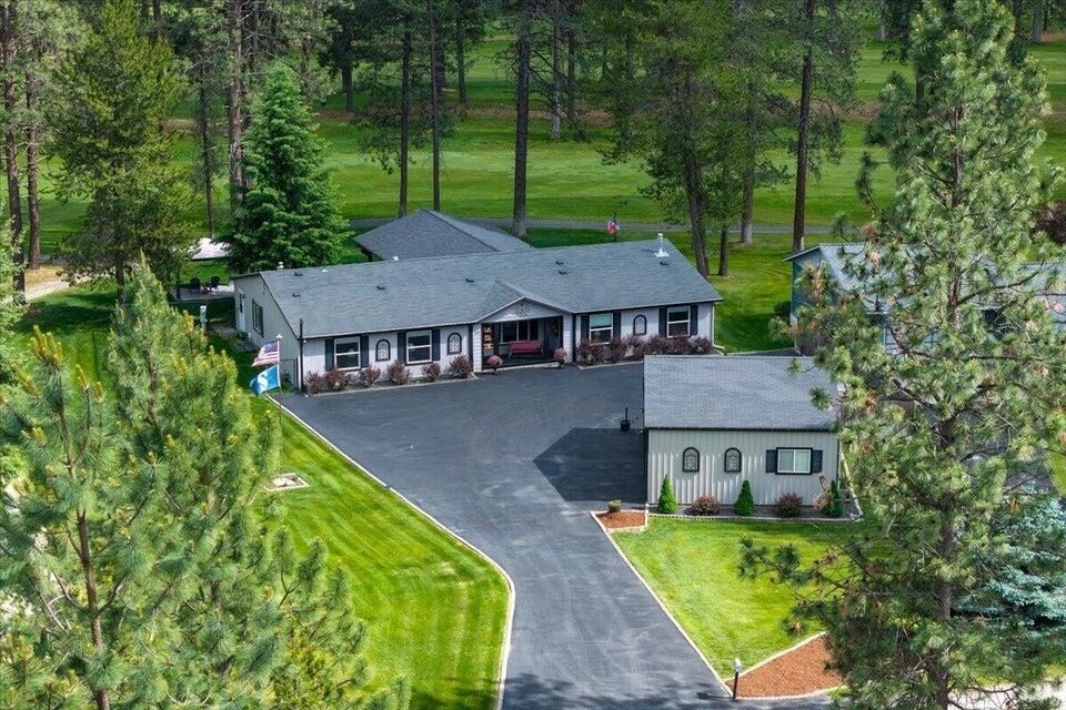 Property Photo:  219 Eagle Dr  WA 99109 