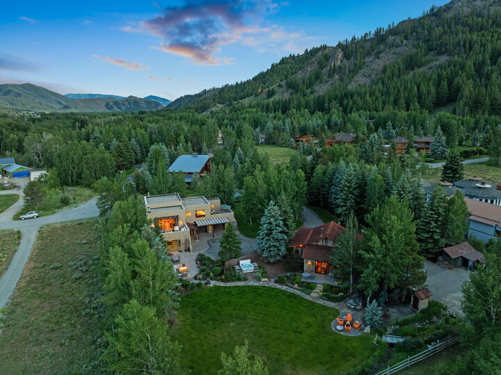 Property Photo: 202 Chocolate Gulch Rd ID 83340