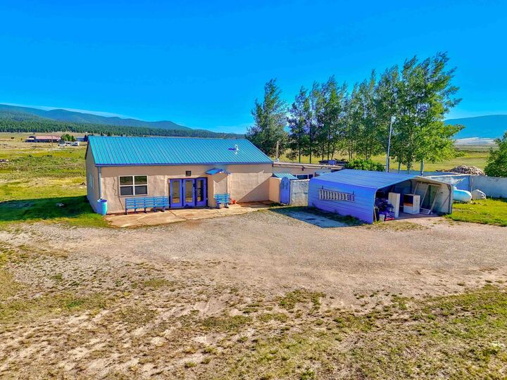 Property Photo: 26 Agua Rd NM 87710