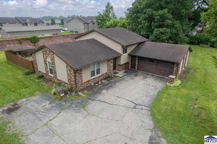 Property Photo: 101 E Southglen Road IN 47802