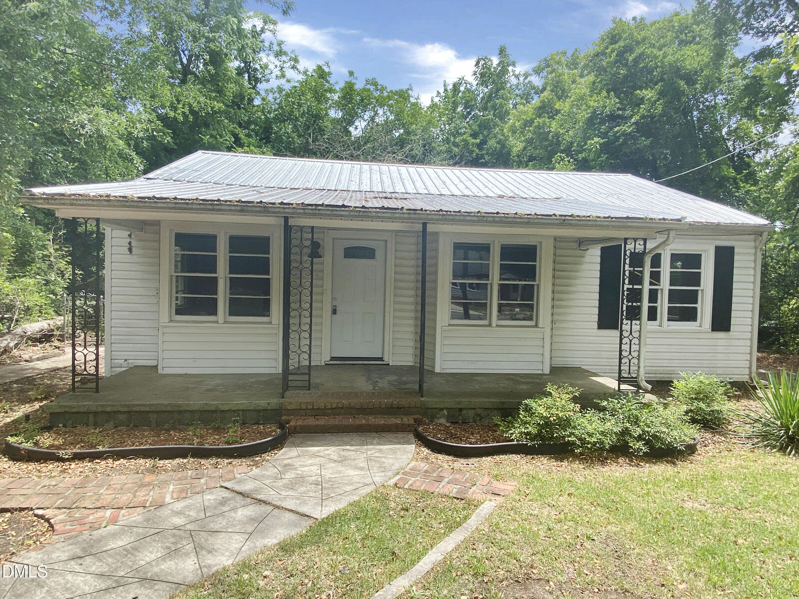 Property Photo:  5313 Dairy Drive  NC 28304 