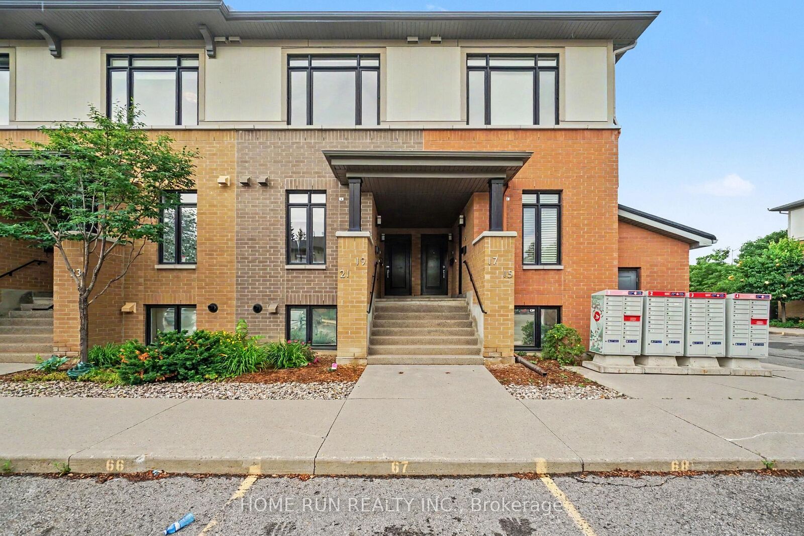 Property Photo: 19 Bergeron Private ON K1C 0C2
