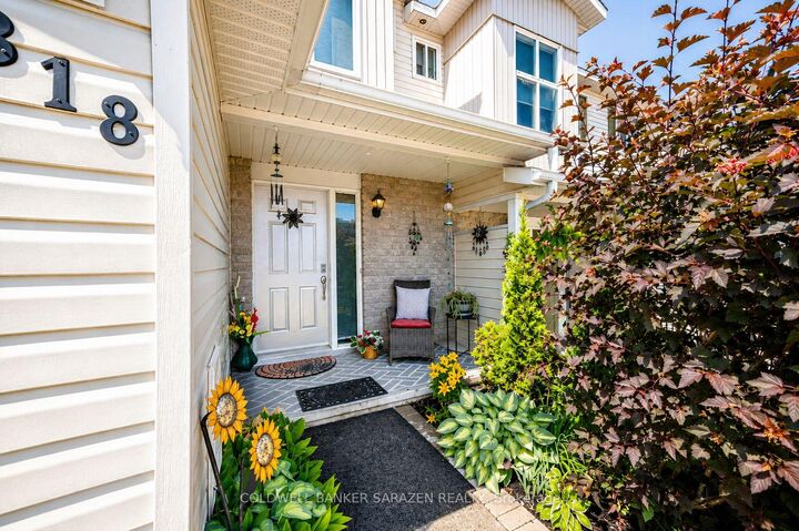 Property Photo:  818 Eighth Street  ON K7V 4K9 