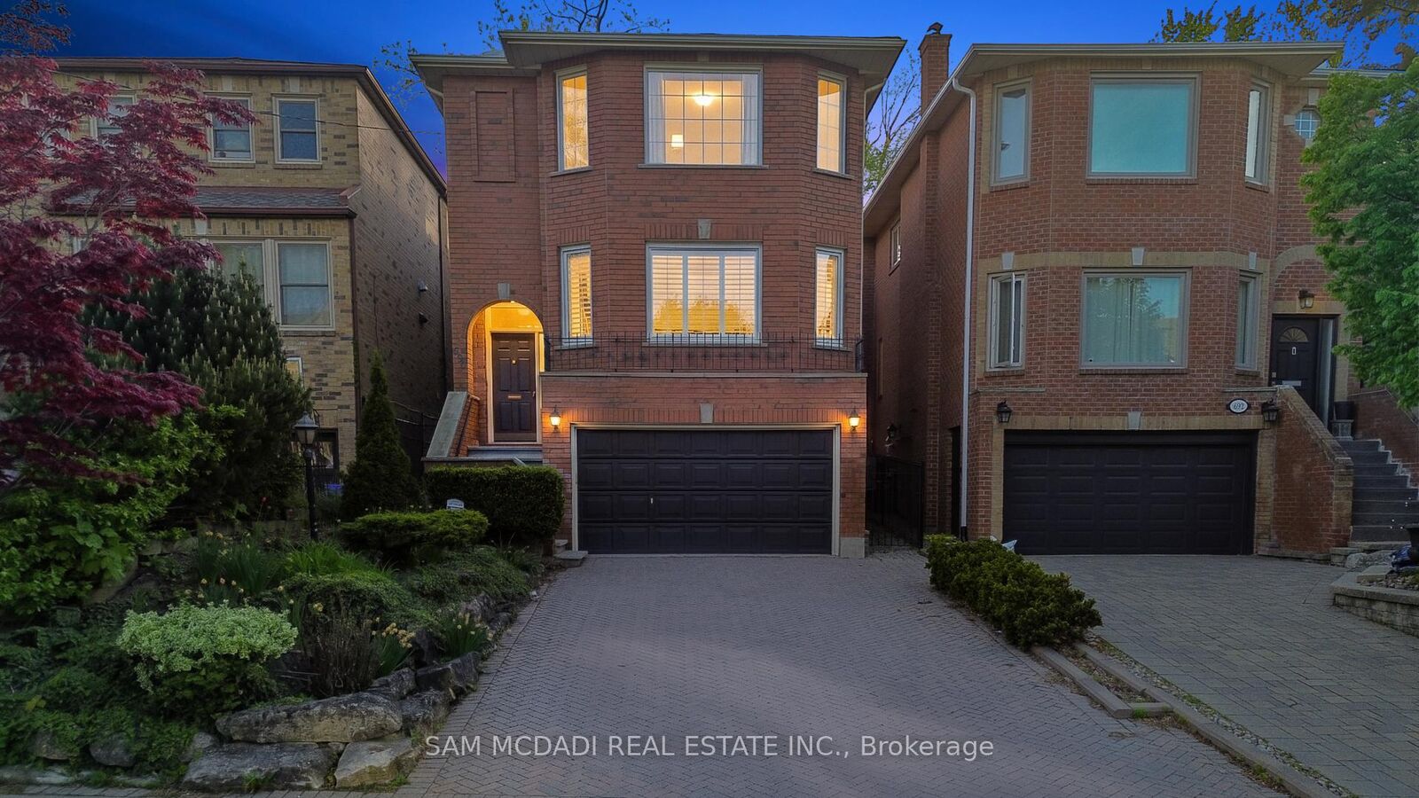 Property Photo: 690 Oriole Parkway ON M4R 2C5