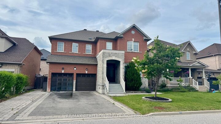 Property Photo: 31 Glaceport Crescent ON L6C 3C3