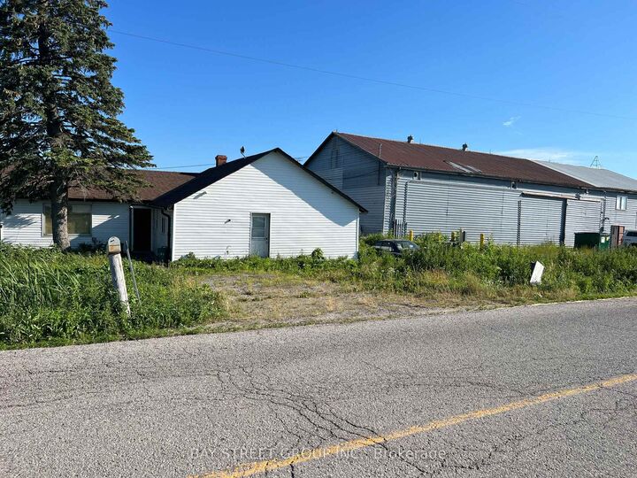 Property Photo: 635 Strawberry Lane ON L3Y 4V9