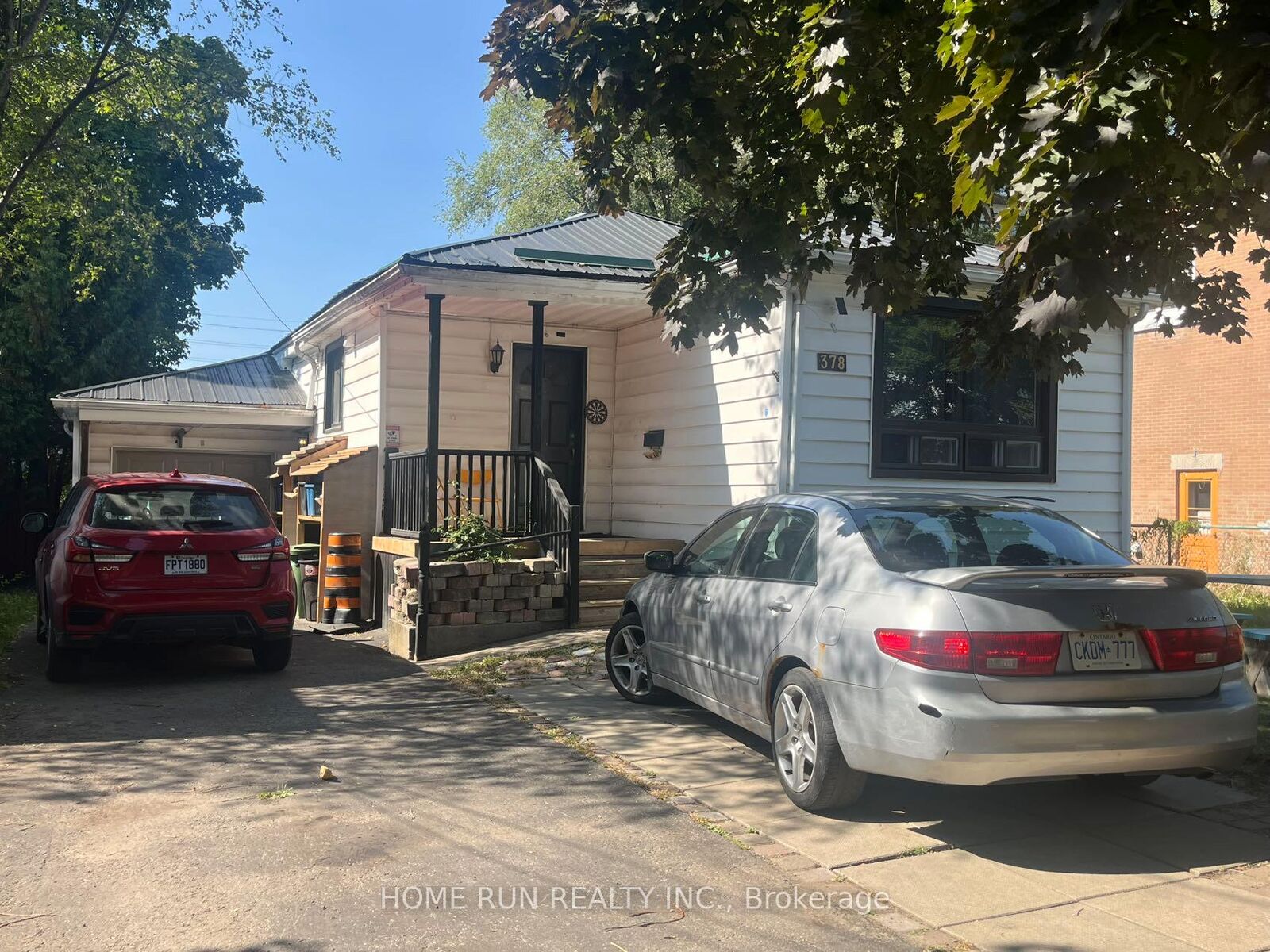 Property Photo: 378 Enfield Avenue ON K1L 7L3