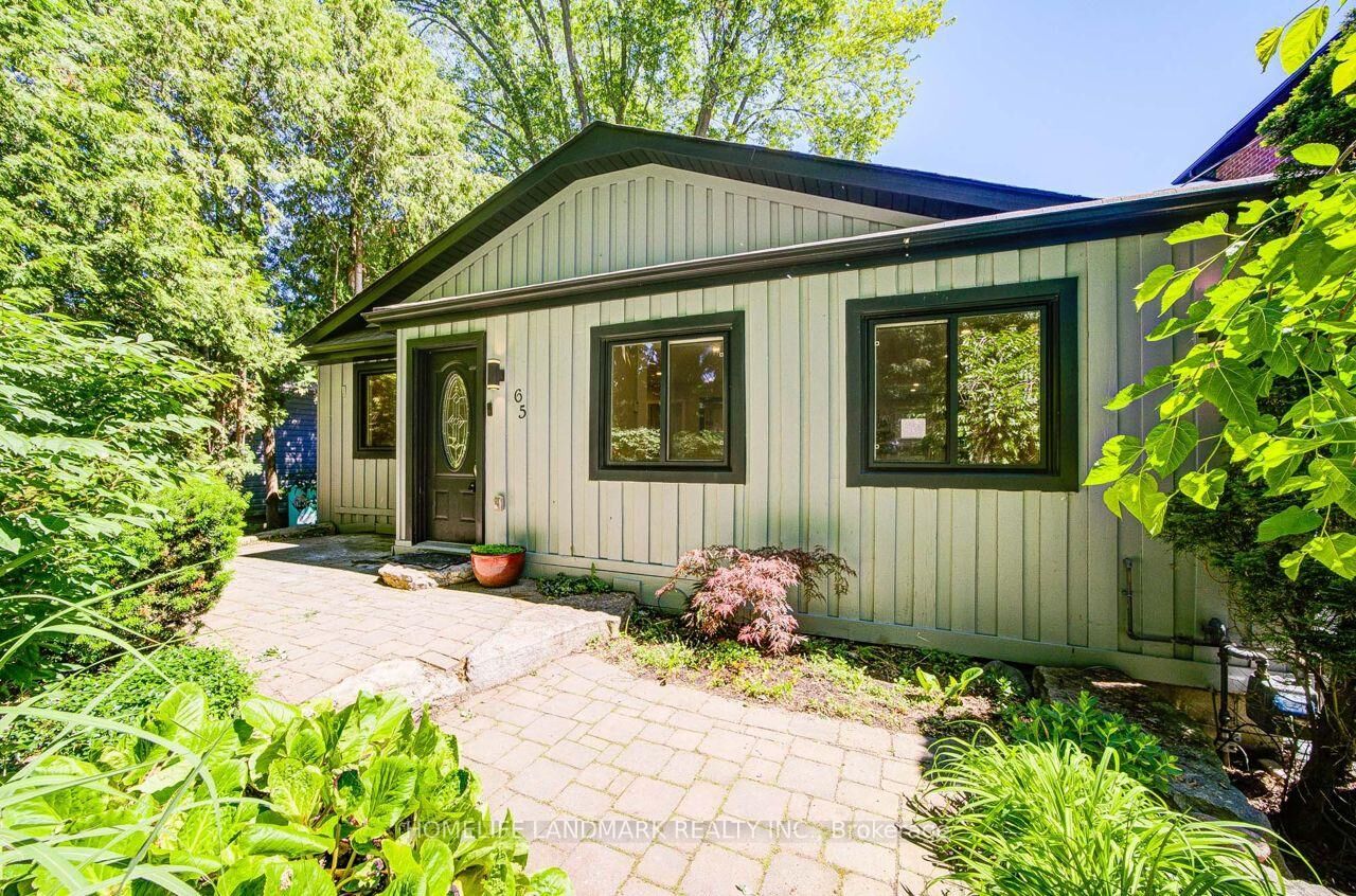 Property Photo: 65 Cooks Bay Drive ON L4P 1L9