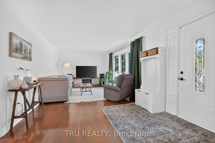 Property Photo:  123 Main Street  ON K0A 2R0 