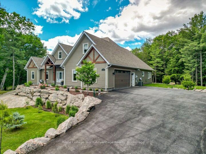 Property Photo: 9 George Hunt Memorial Drive ON P2A 2W9