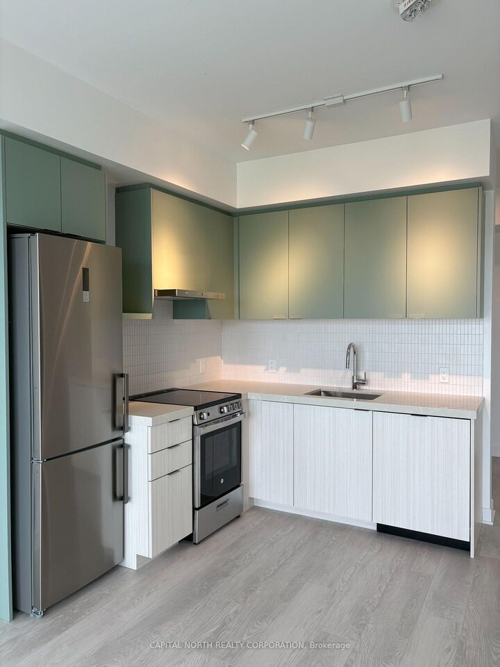 Property Photo:  10 Flavelle Trail 1601  ON L4L 1V8 