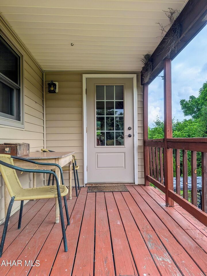 Property Photo: 7475 Lincoln Highway PA 15522