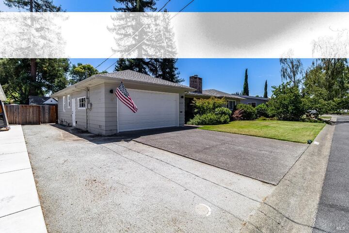 Property Photo: 2129 Euclid Avenue CA 94558