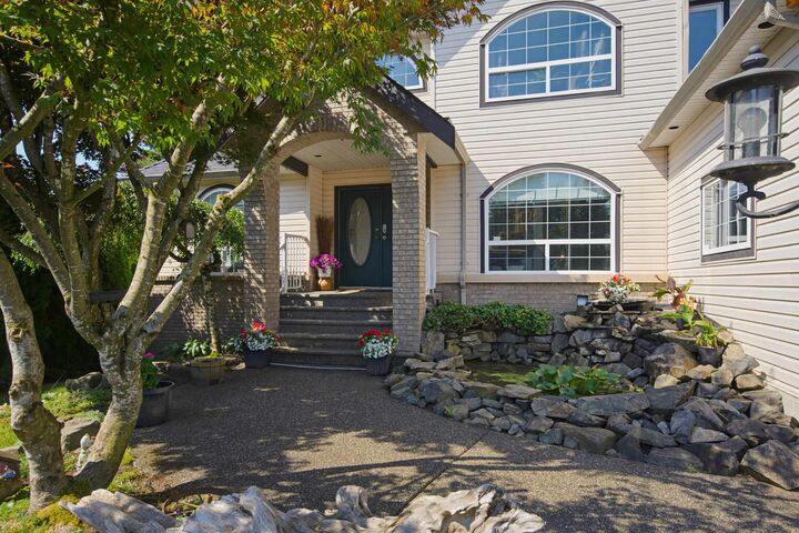 Property Photo:  26860 24A Avenue  BC V4W 3W6 