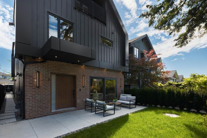 Property Photo:  258 E 19 Avenue 1  BC V5V 1J2 