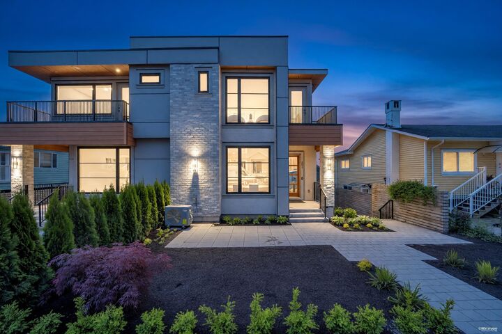 946 Dansey Avenue — photo 1