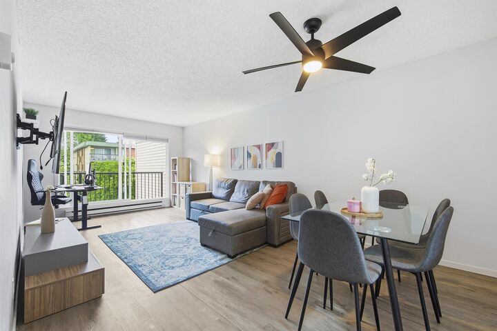 1050 Howie Avenue 305 — photo 1