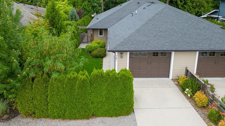 781 Gerussi Lane — photo 1