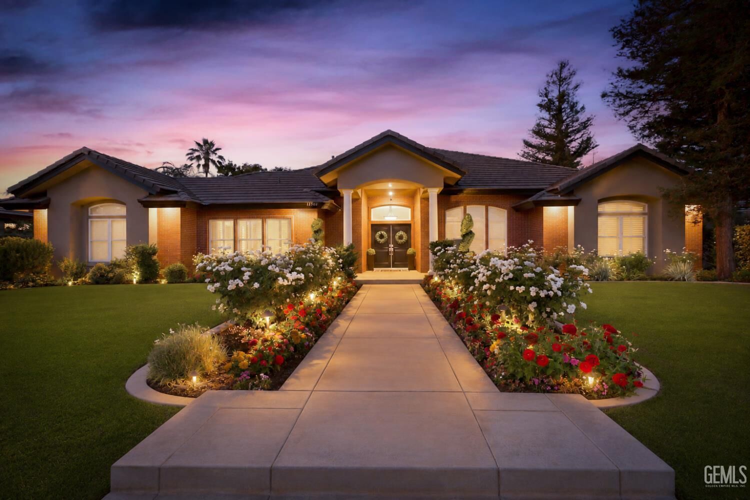 Property Photo: 11504 Buffington Street CA 93312