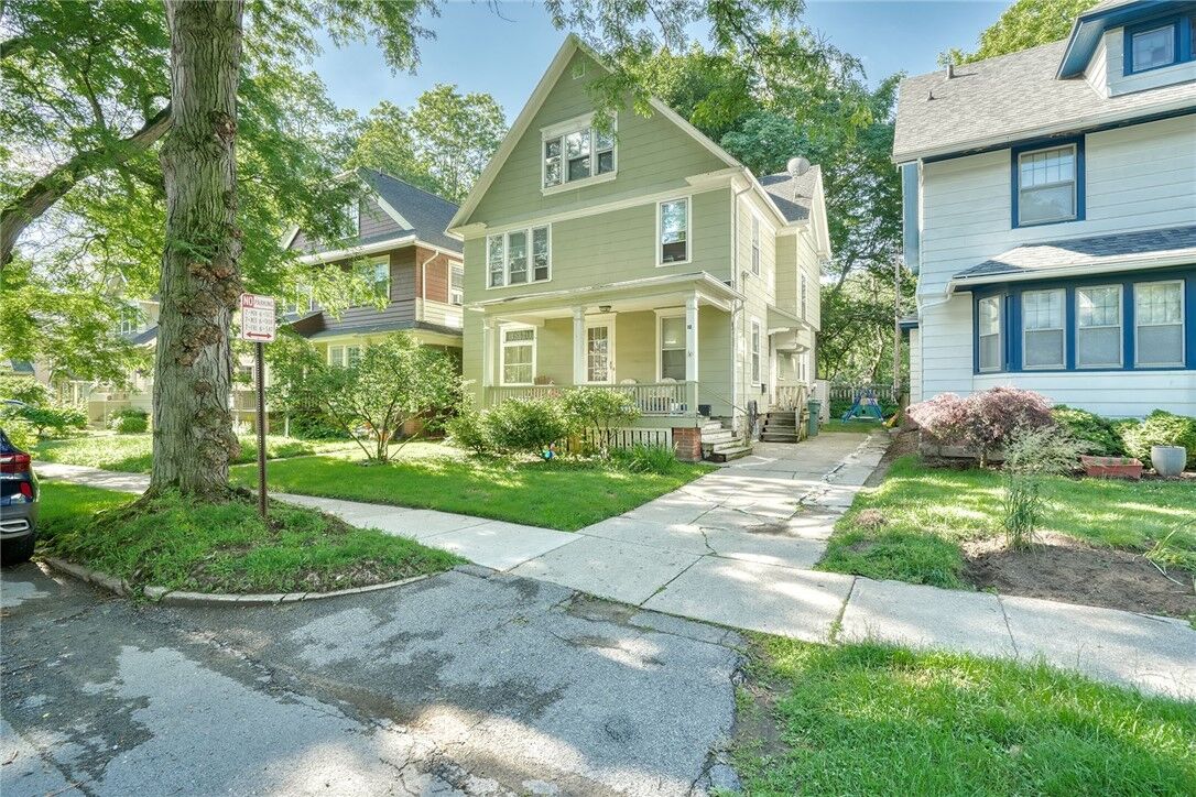 Property Photo:  10 Menlo Place  NY 14620 