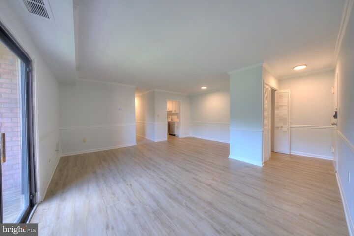 Property Photo:  10725 W West Drive 303  VA 22030 