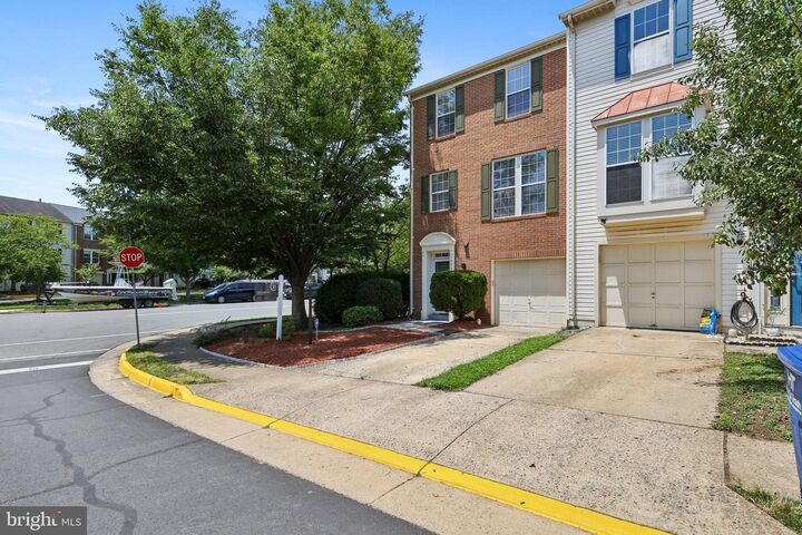 Property Photo:  13598 Bathgate Drive  VA 20171 