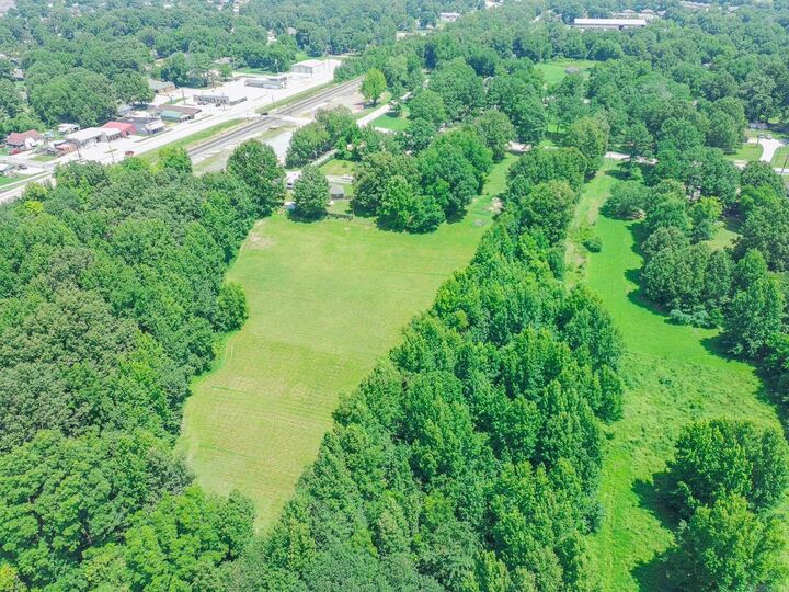 Property Photo:  106 E Hinkley Street  AR 72417 