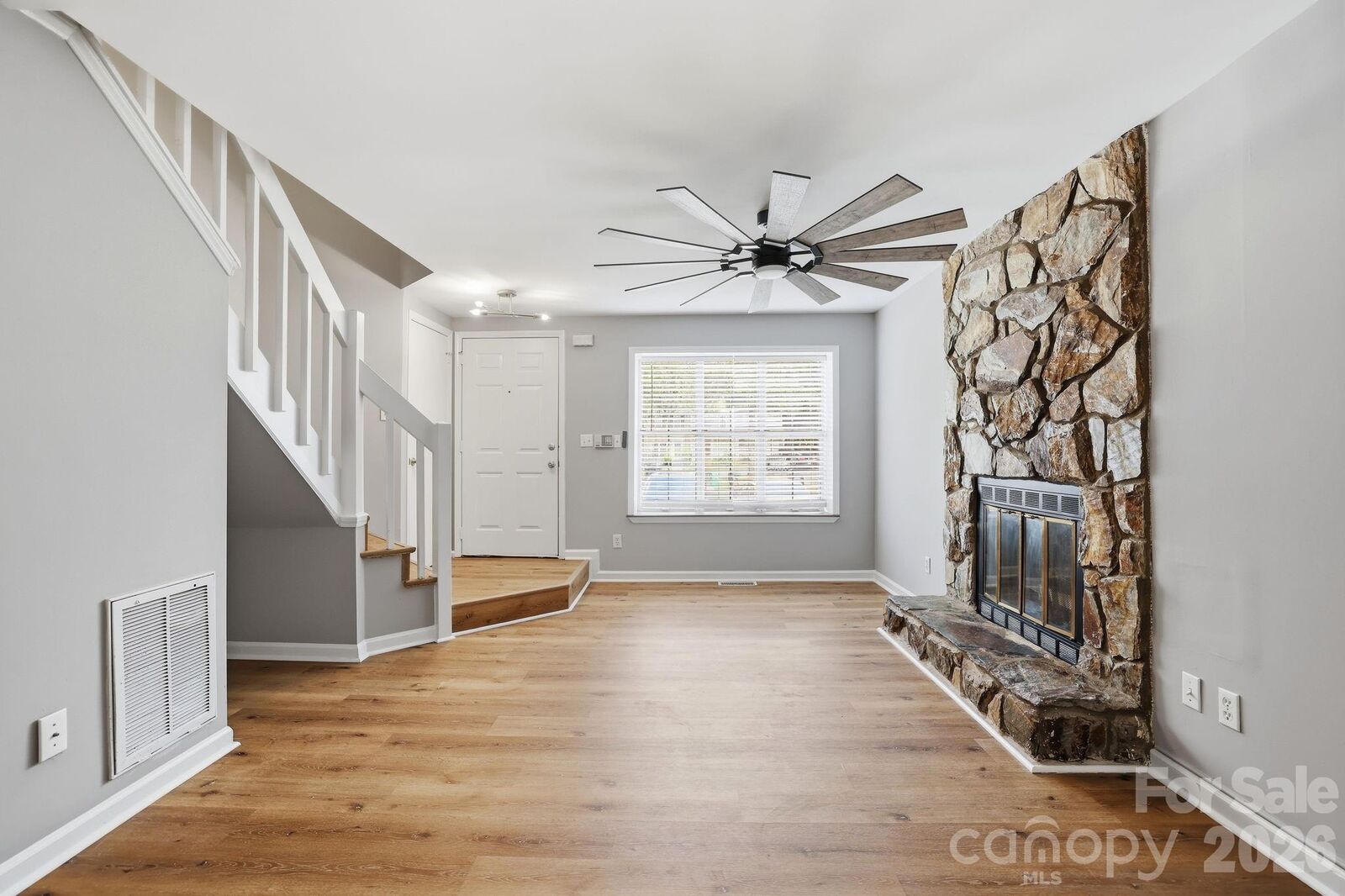 Property Photo:  8237 Circle Tree Lane  NC 28277 