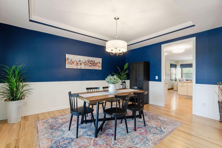 Property Photo:  5565 Troon Place  OH 43082 