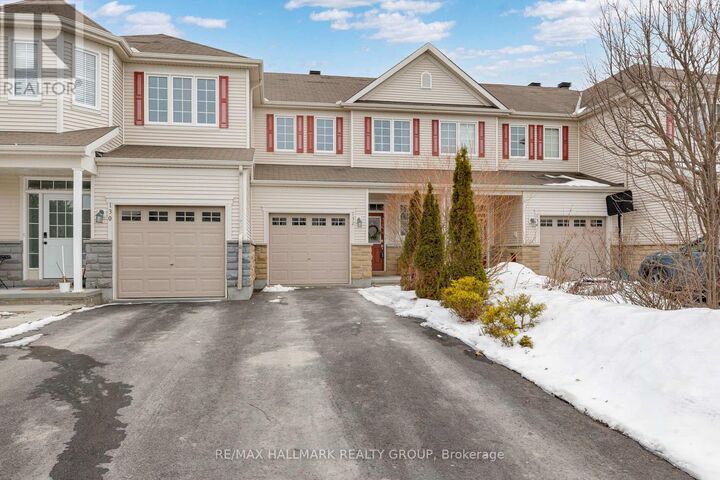 Property Photo:  132 Laramie Crescent  ON K2J 5Z8 