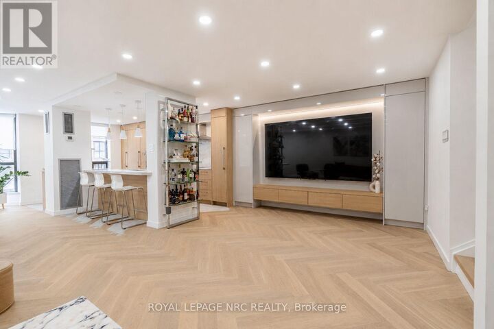Property Photo: 30 Church Street 506 ON M5E 1S7