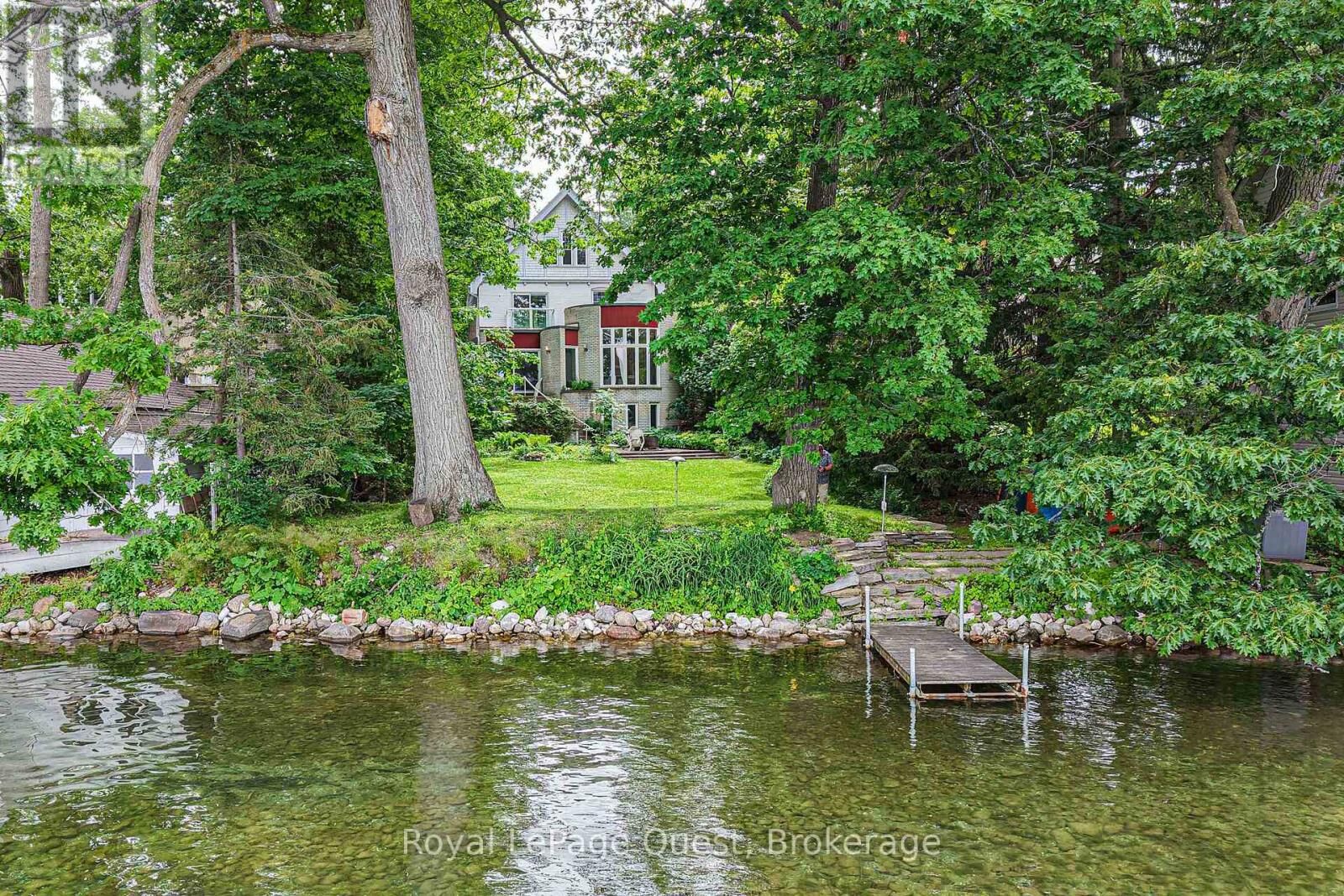 Property Photo: 258 Bay Street ON L3V 3X1