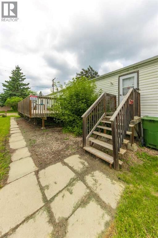 Property Photo: 210 1 Street East SK S0M 1H0