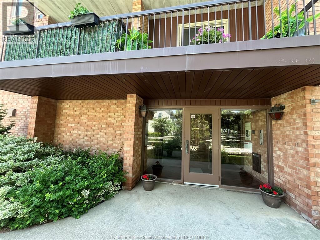 Property Photo:  26 Alice Street North 405  ON N8M 1C9 