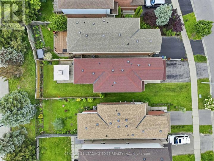 Property Photo: 22 Andona Crescent ON M1C 5J6