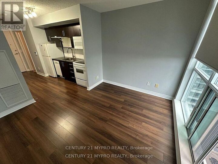 Property Photo: 50 Town Centre Court 1407 ON M1P 0A9