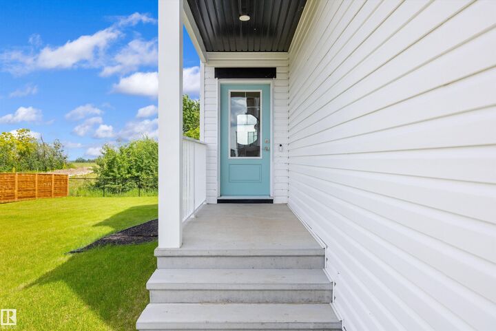 Property Photo:  17431 7 Street NE  AB T5Y 4E7 