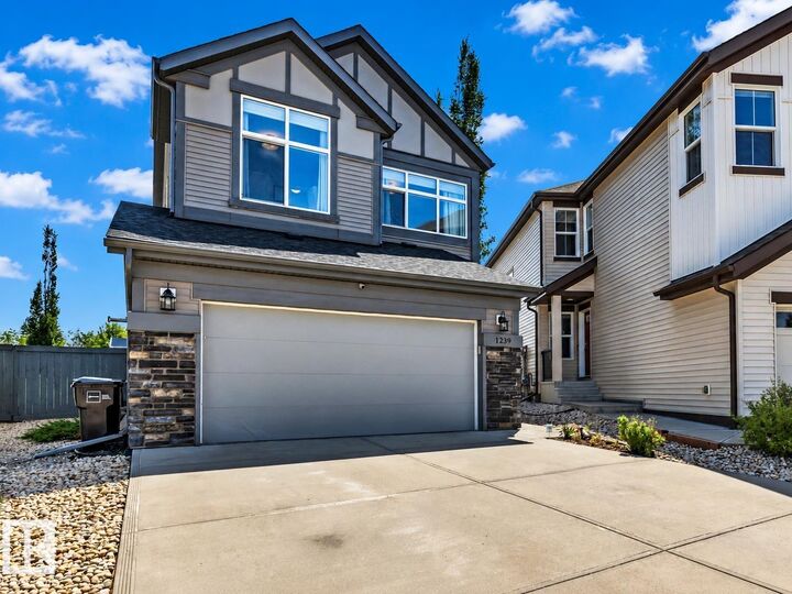 Property Photo:  1239 Daniels Crescent SW  AB T6W 3V6 
