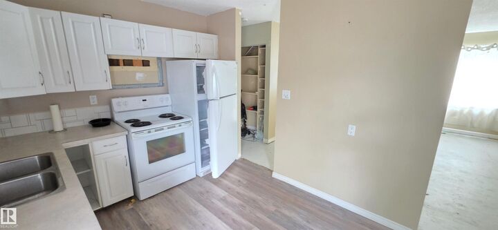 Property Photo:  4522 56 Avenue  AB T9A 2S2 
