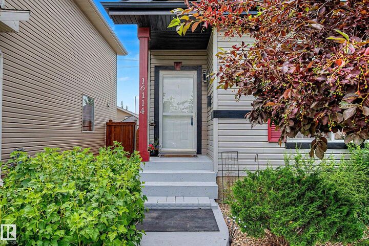 Property Photo:  16114 43 Street NW  AB T5Y 0G5 
