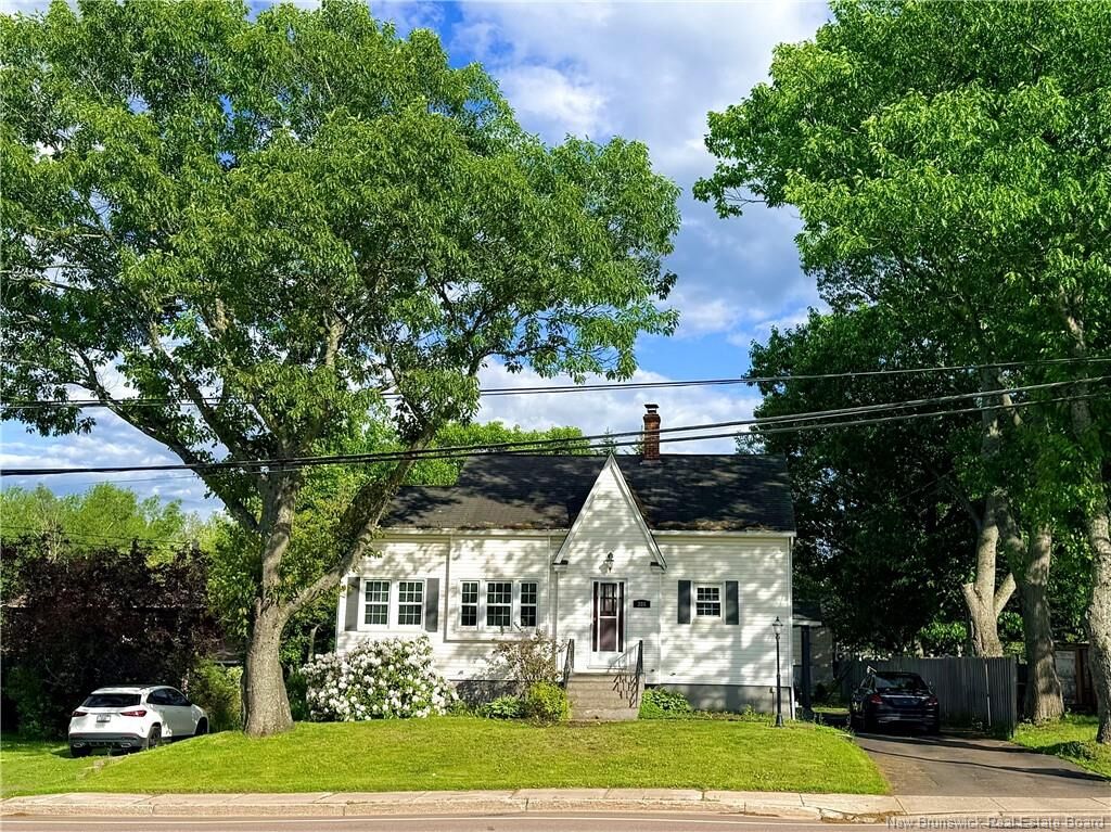 Property Photo: 386 Salisbury Road NB E1E 1B1