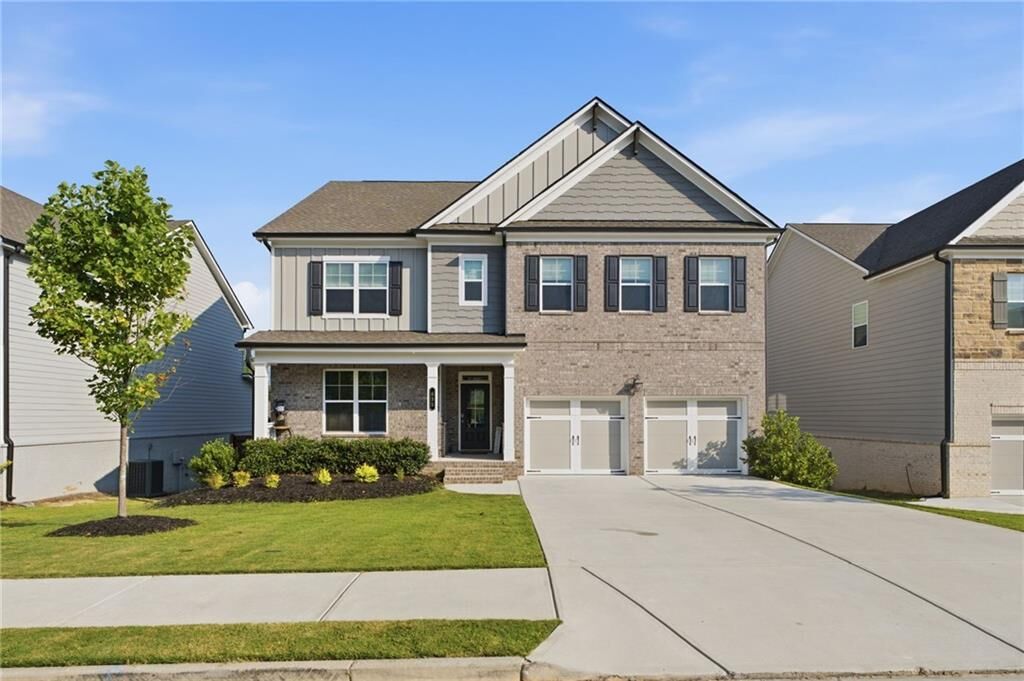 Property Photo: 635 Fenwick Park Drive GA 30045