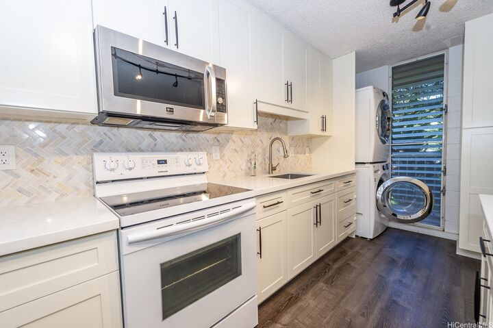 Property Photo:  95-273 Waikalani Drive D402  HI 96789 