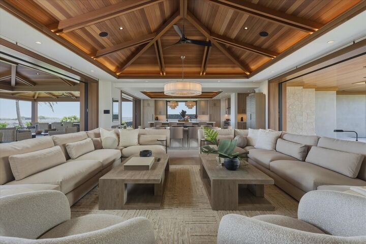 Property Photo: 72-1174 Kekahawaiole Dr HI 96740